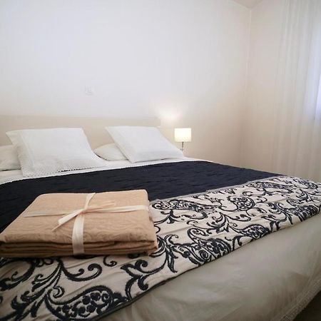 Apartments Villa Aquamarie Trogir Exterior foto